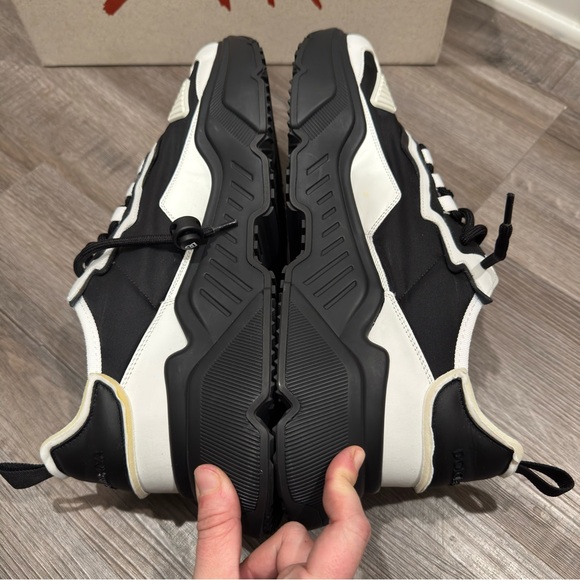 Dolce & Gabbana Bassa Logo DG Black White Sneakers - Picture 6 of 15